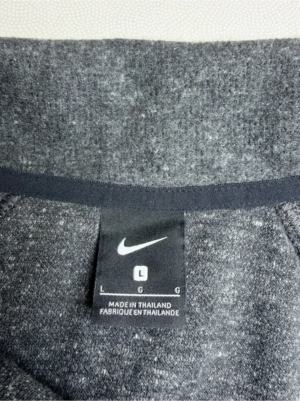 Nike Women’s Therma-FIT 1/4 Zip Pullover Gray Fleece Sweatshirt Large L